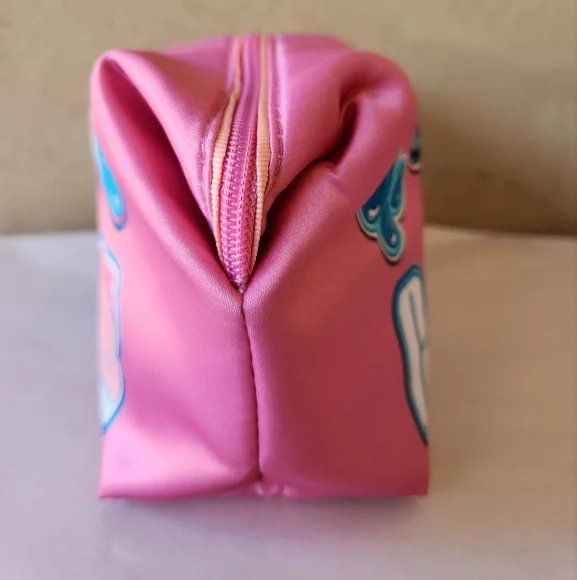 Pink Clinique Cosmetic Bag with Fun Patches - Picture 2 of 6